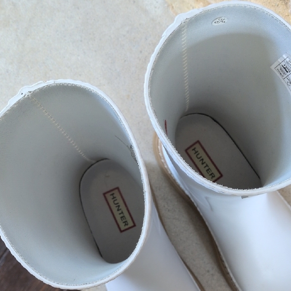 HUNTER I White Refined Stitch Detail Spurrey Short Wellies Rain Boots, 8 - Picture 6 of 13